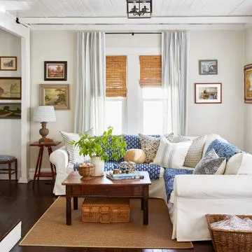 HOMES & LIVING